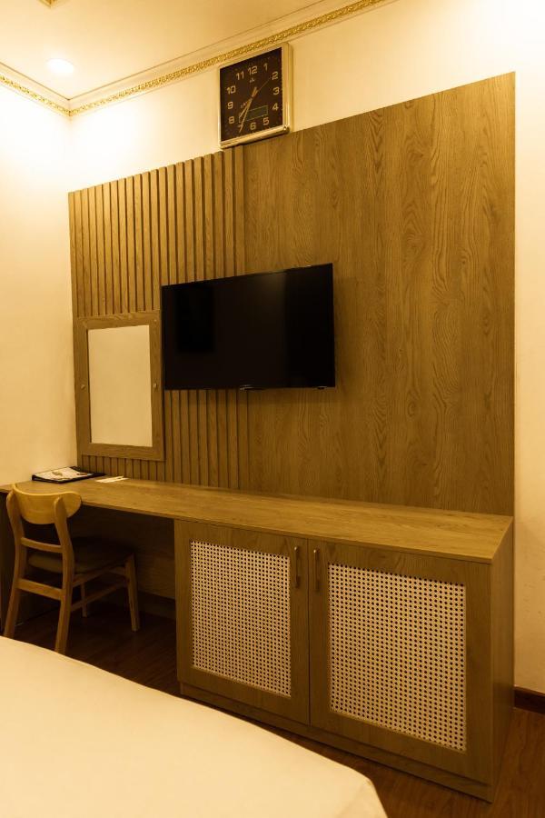Hoang Loc Hotel بون ما توت المظهر الخارجي الصورة