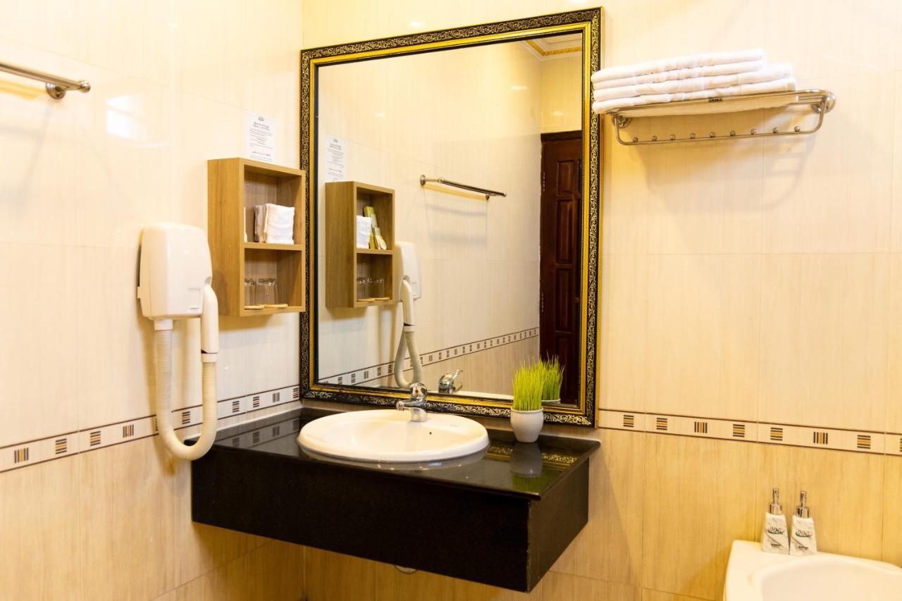 Hoang Loc Hotel بون ما توت المظهر الخارجي الصورة